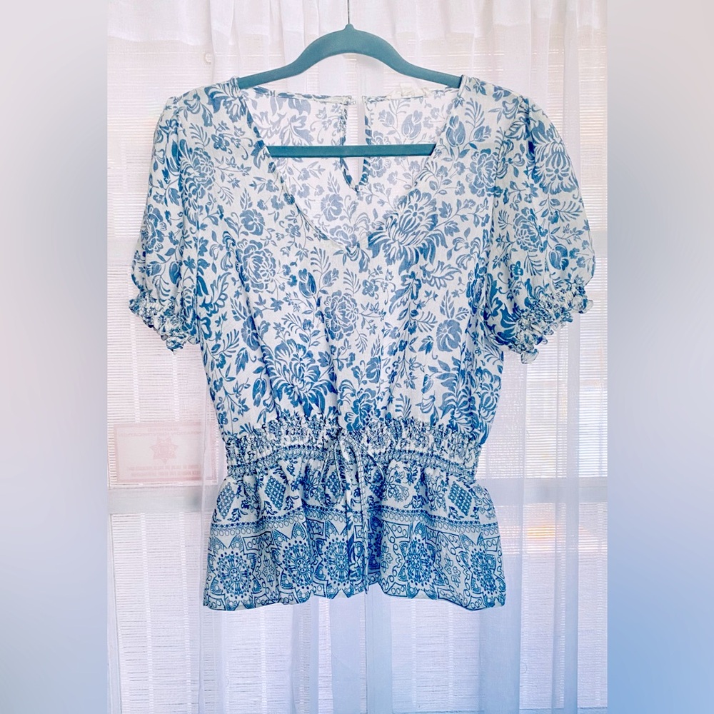 E & M - puff sleeve blouse